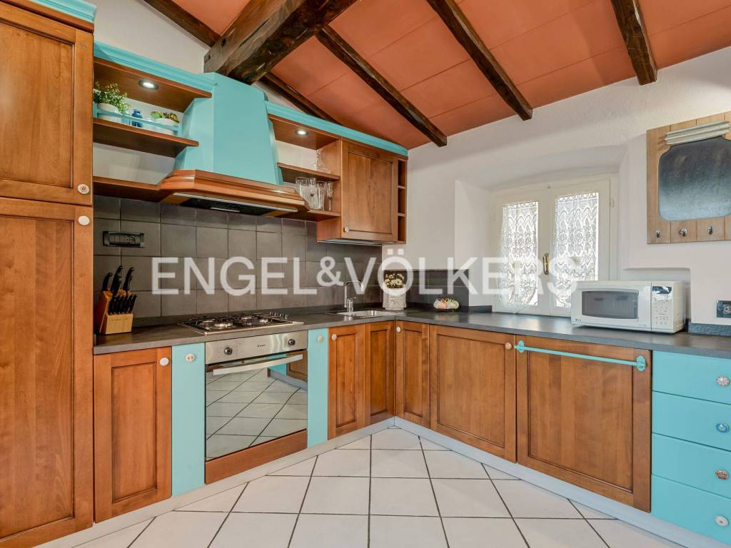 Casa indipendente a Luni in Piazza della Chiesa - Foto 4