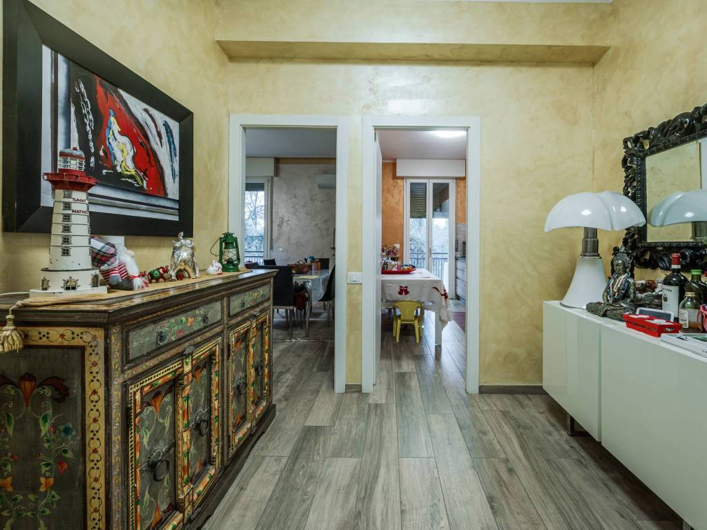 Appartamento a Reggio emilia in Via Martiri di Cervarolo - Foto 3