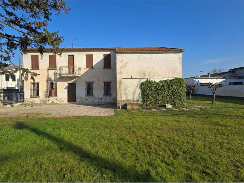 Rustico / casale a Goito in Piazza San Pio X - Foto 2