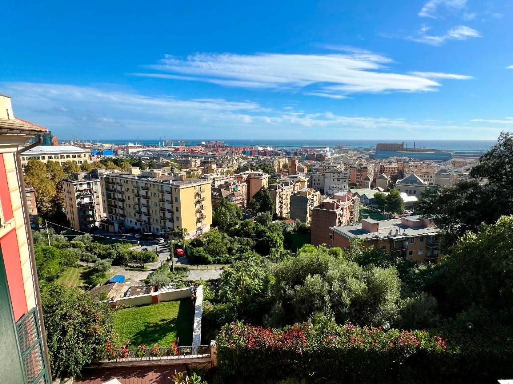 Appartamento a Genova in Via Nino Cervetto, 14 - Foto 2