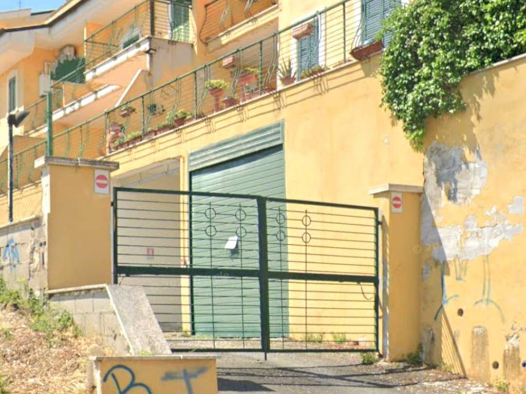 Box / garage a Guidonia montecelio in Via Gian Lorenzo Bernini - Foto 2