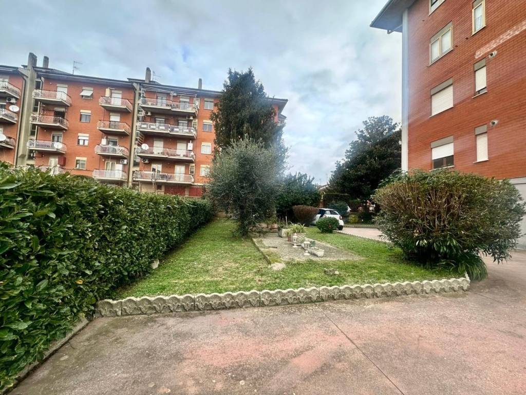 Appartamento a Genzano di roma in Via Napoli - Foto 4
