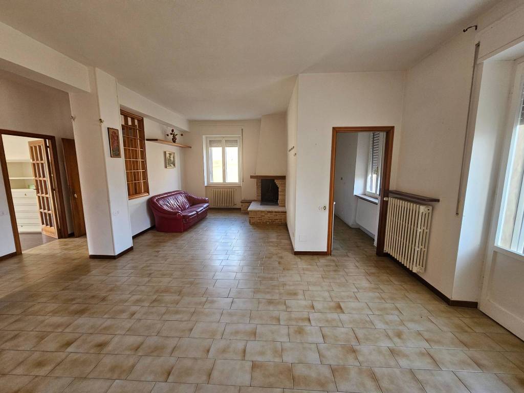 Appartamento a San severino marche in Via di Contro - Foto 4