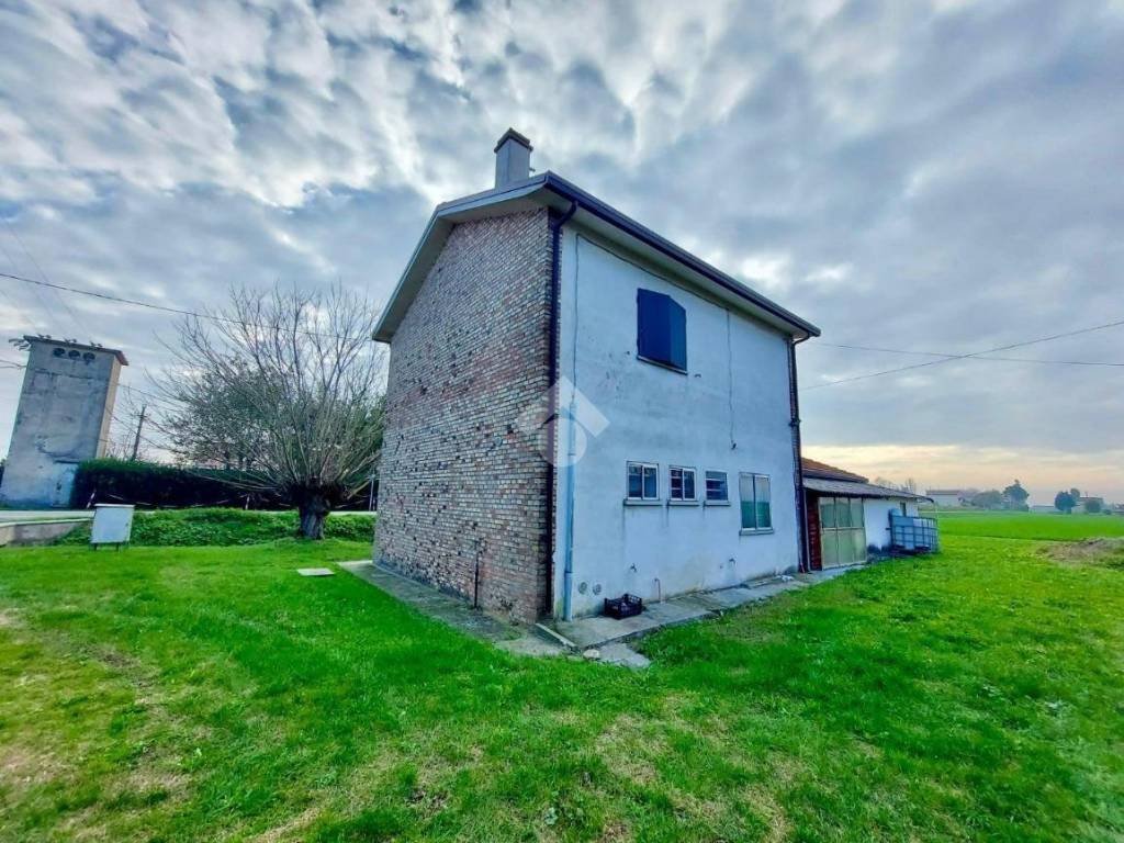Villa a Ravenna in Via degli Argini, 30 - Foto 2