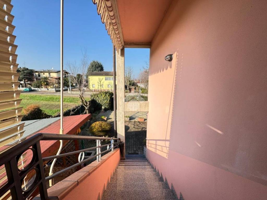 Casa indipendente a Reggio emilia in via Nagy, 30 - Foto 3