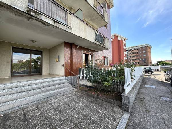 Appartamento a Novara in Via Monsignor Leone Ossola, 14 - Foto 3