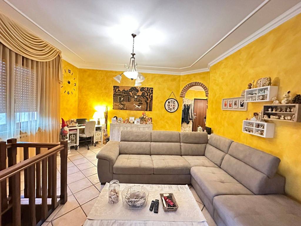 Appartamento a Cameri - Foto 2