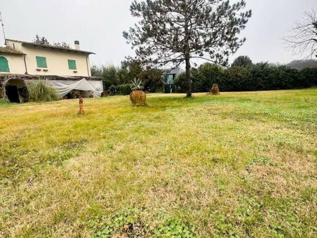 Villa a Calcinaia in Via del Tiglio, , 119 - Foto 2