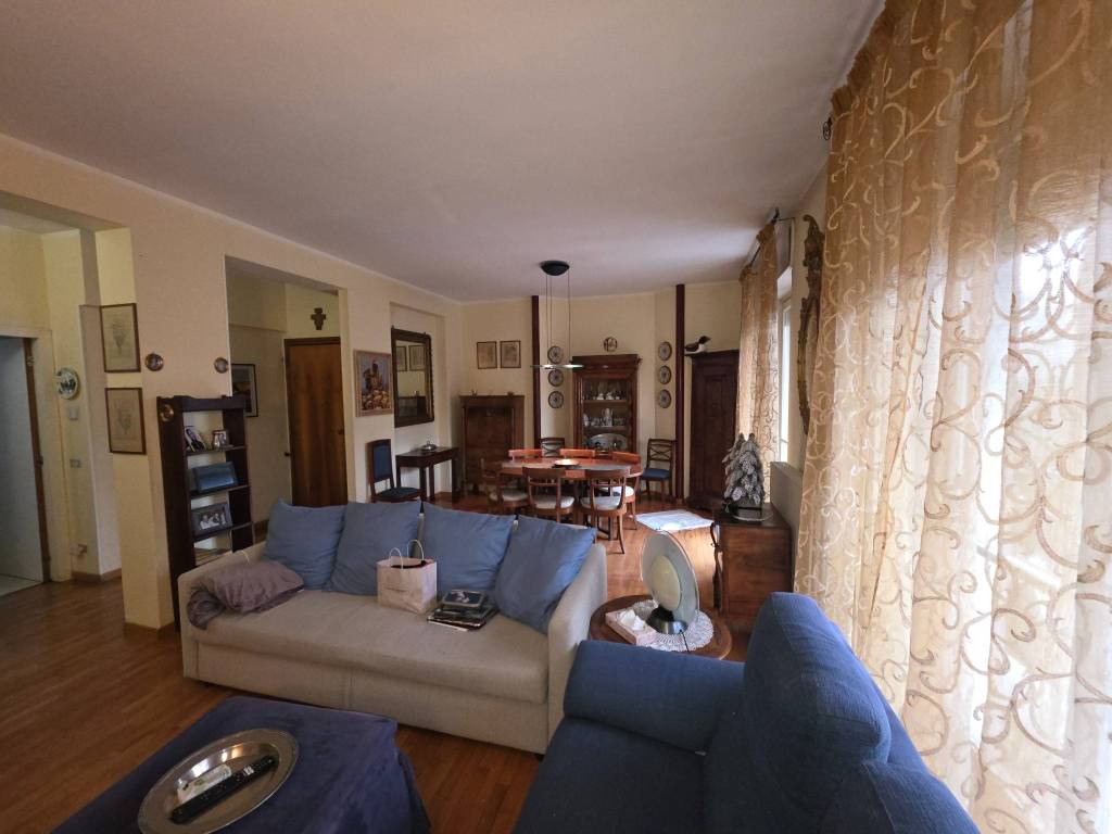 Appartamento a Lodi in Viale 4 Novembre, 27 - Foto 2