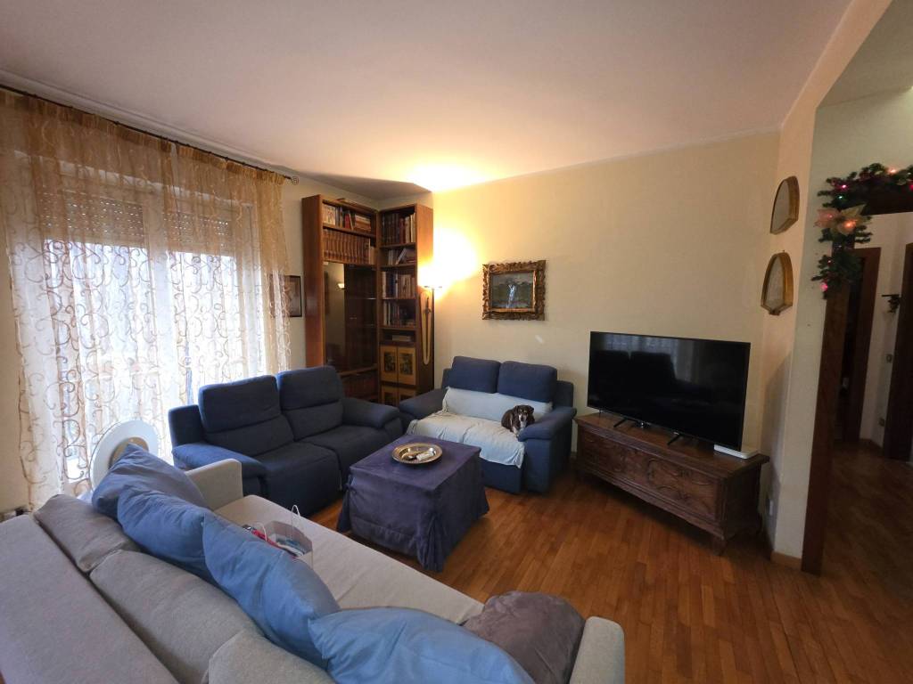 Appartamento a Lodi in Viale 4 Novembre, 27 - Foto 3