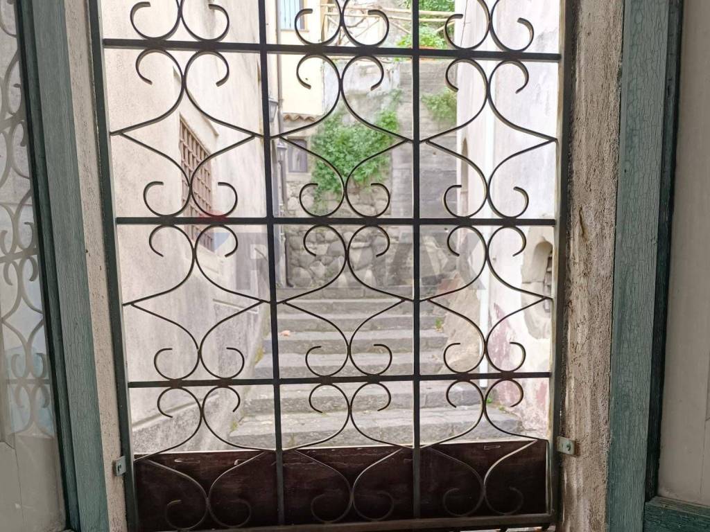 Casa indipendente a Castiglione di sicilia in via Maggiore Barracca - Foto 5