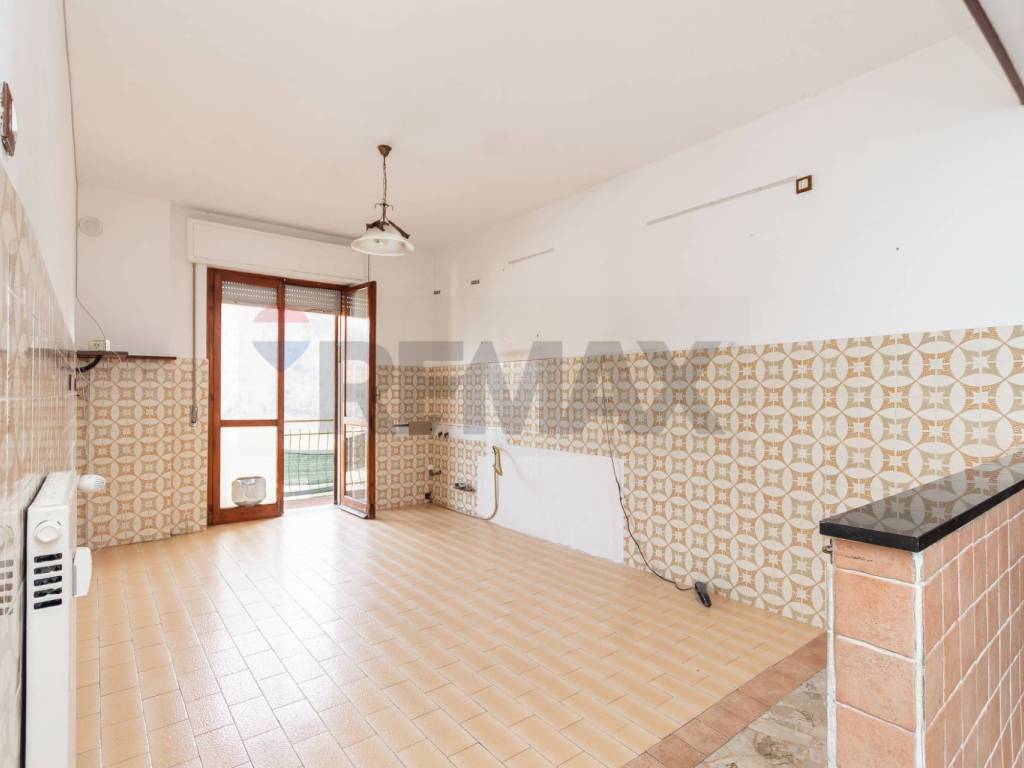 Appartamento a Ronco scrivia in Via IV Novembre, 10 - Foto 2