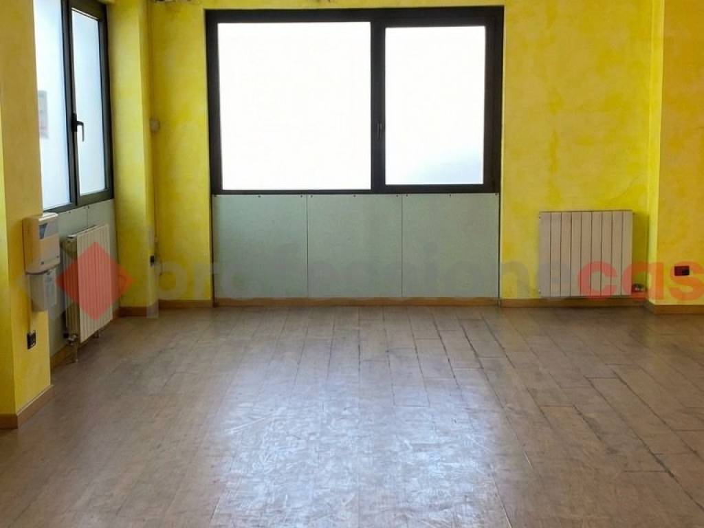 Immobile a Osio sotto in VIA MONTE GRAPPA, 13 - Foto 4