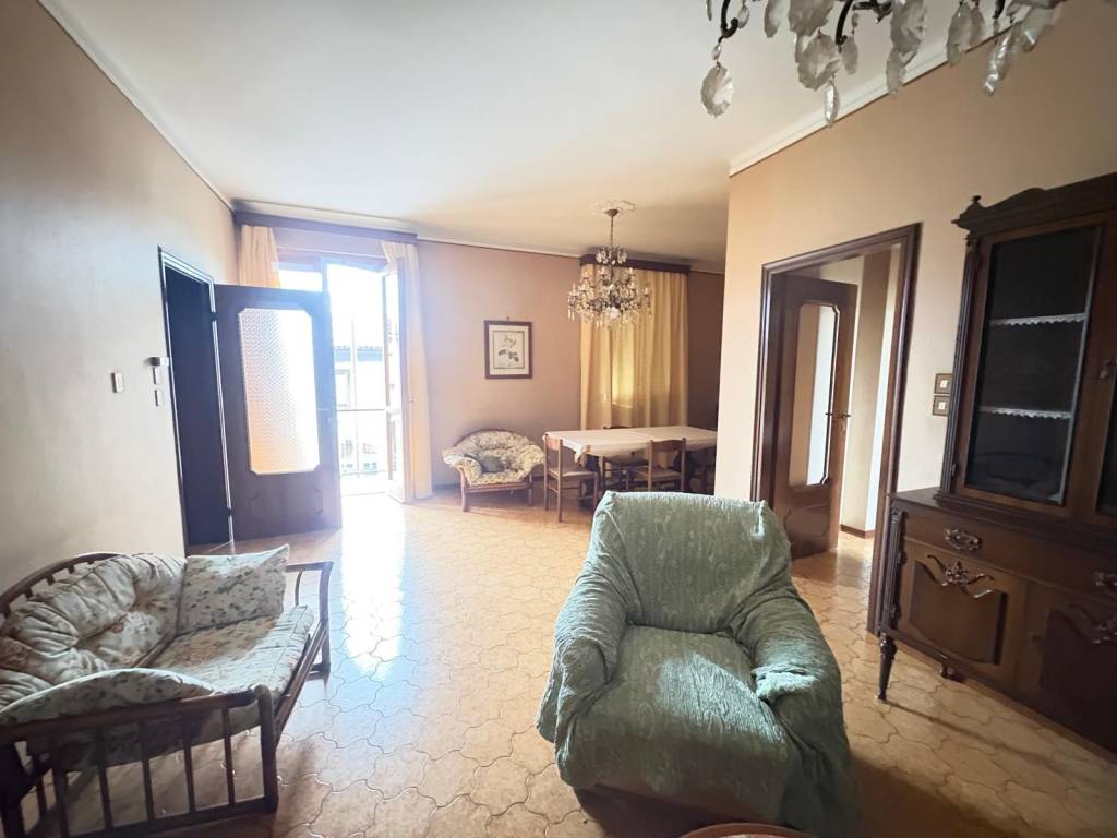 Appartamento a Garlasco in Corso Camillo Benso di Cavour - Foto 5