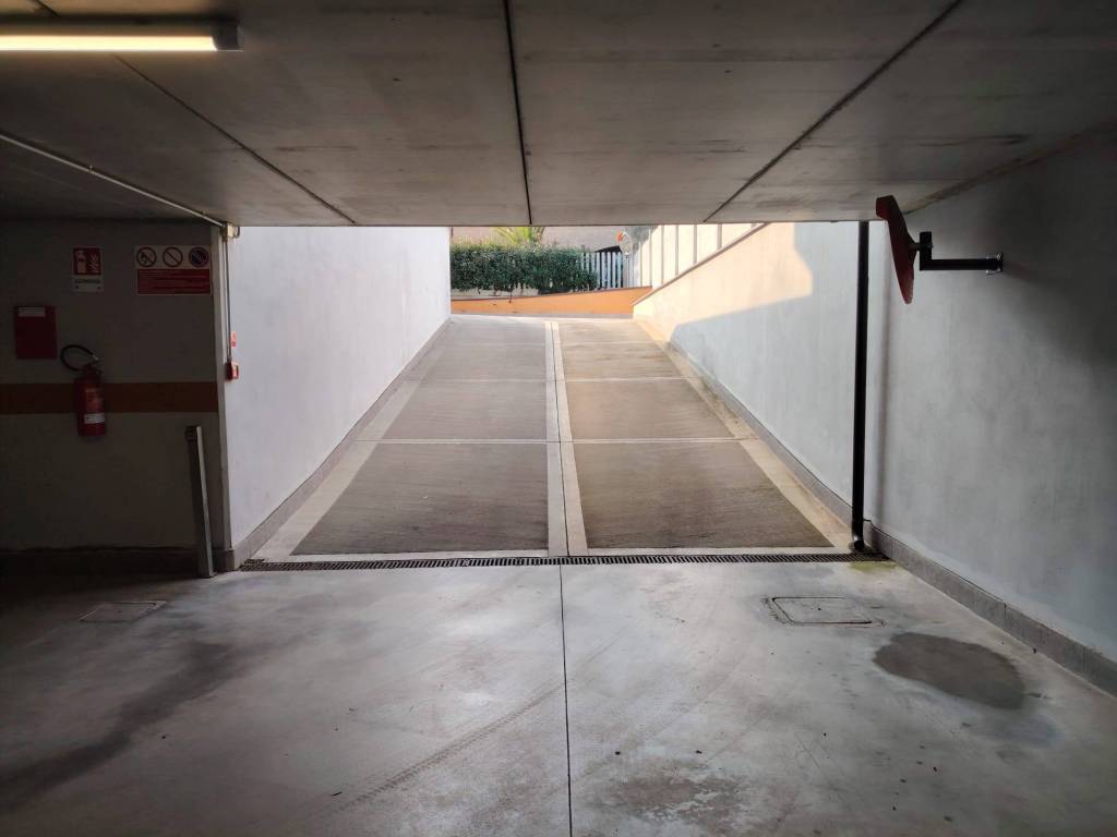 Box / garage a Bollate in Via Umberto Pace, 6 - Foto 3