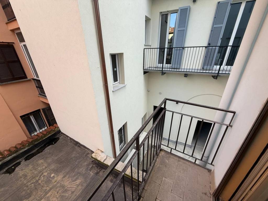 Appartamento a Pavia in Via Pietro Azzario, 16 - Foto 3