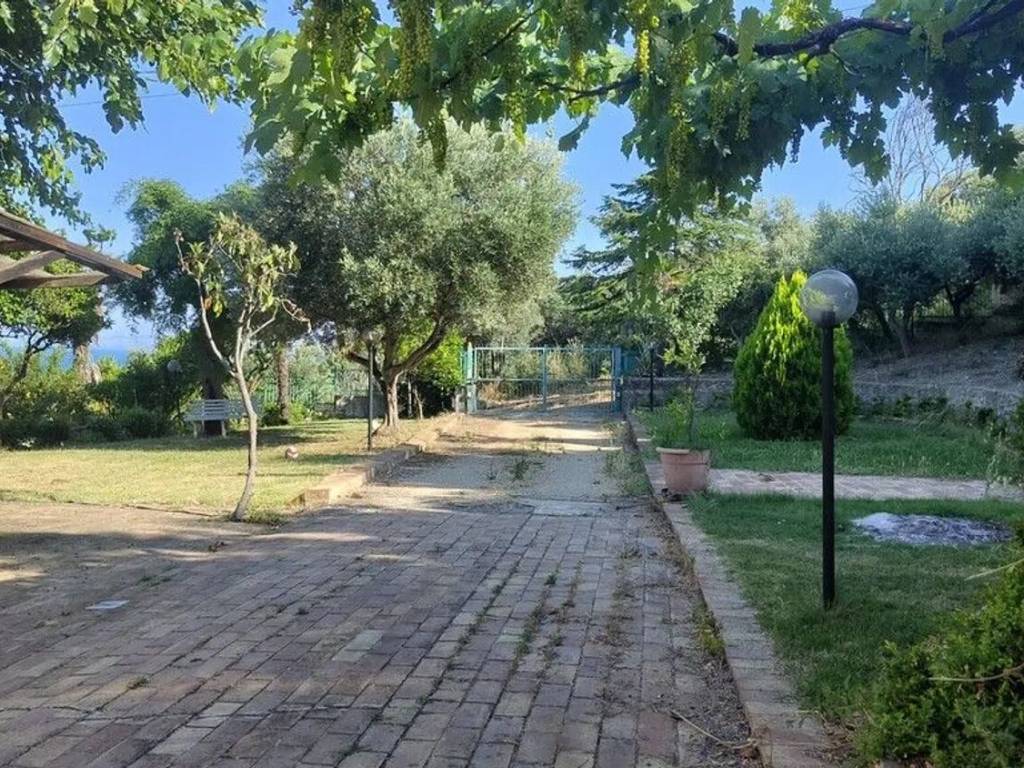 Villa a Vasto in Strada Statale 16 Adriatica - Foto 2