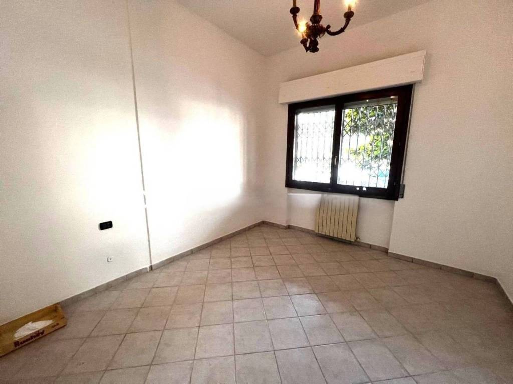 Appartamento a Prato in Via Ticino - Foto 4