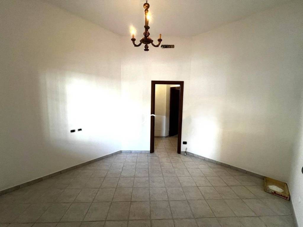 Appartamento a Prato in Via Ticino - Foto 5