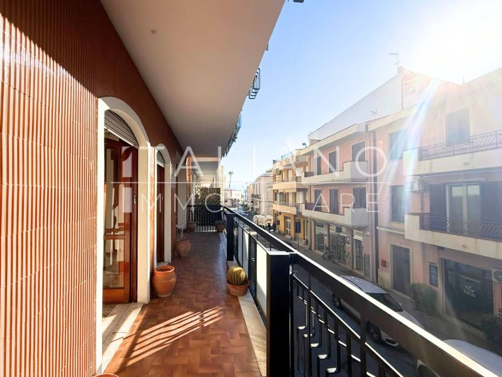 Appartamento a Milazzo in Piazza Generale Gioacchino Nastasi, 9 - Foto 4