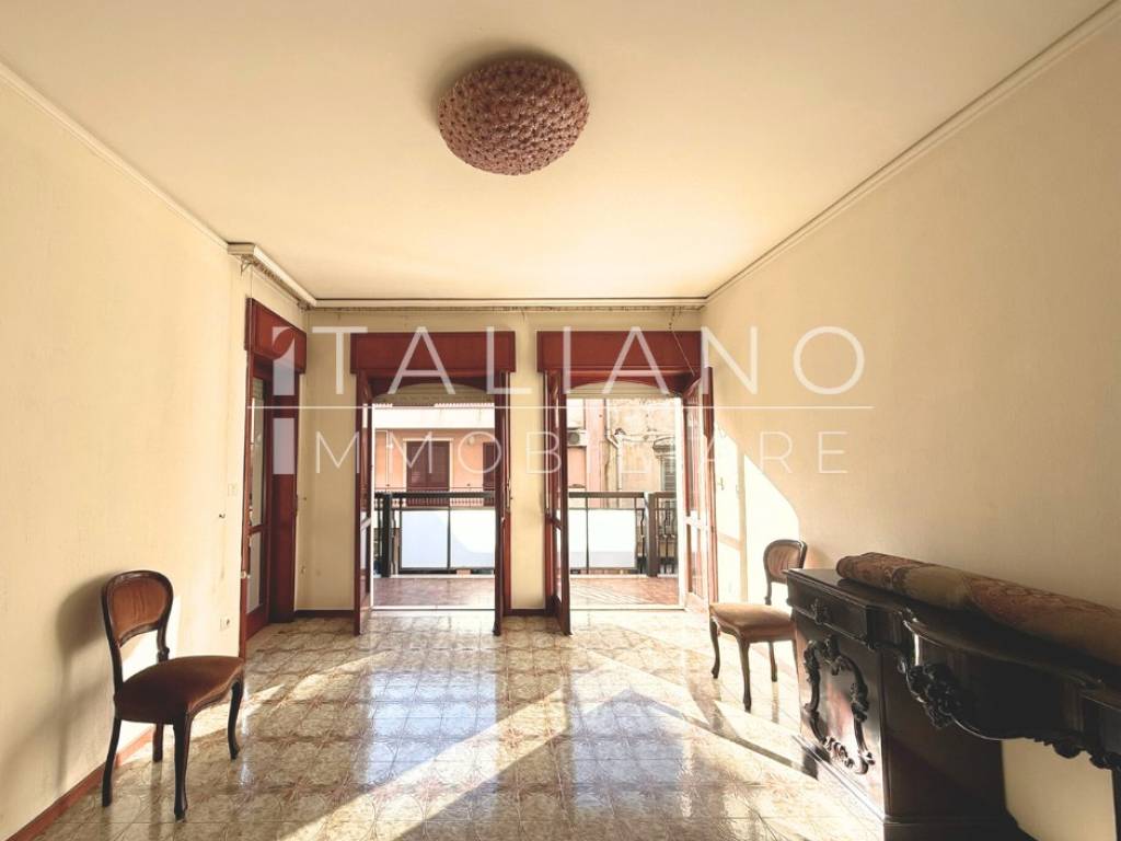 Appartamento a Milazzo in Piazza Generale Gioacchino Nastasi, 9 - Foto 5