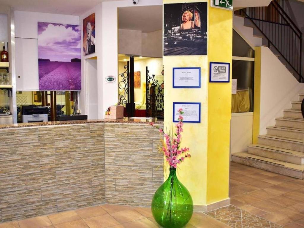Palazzo / stabile a Rimini in Via Cirene, 27 - Foto 3