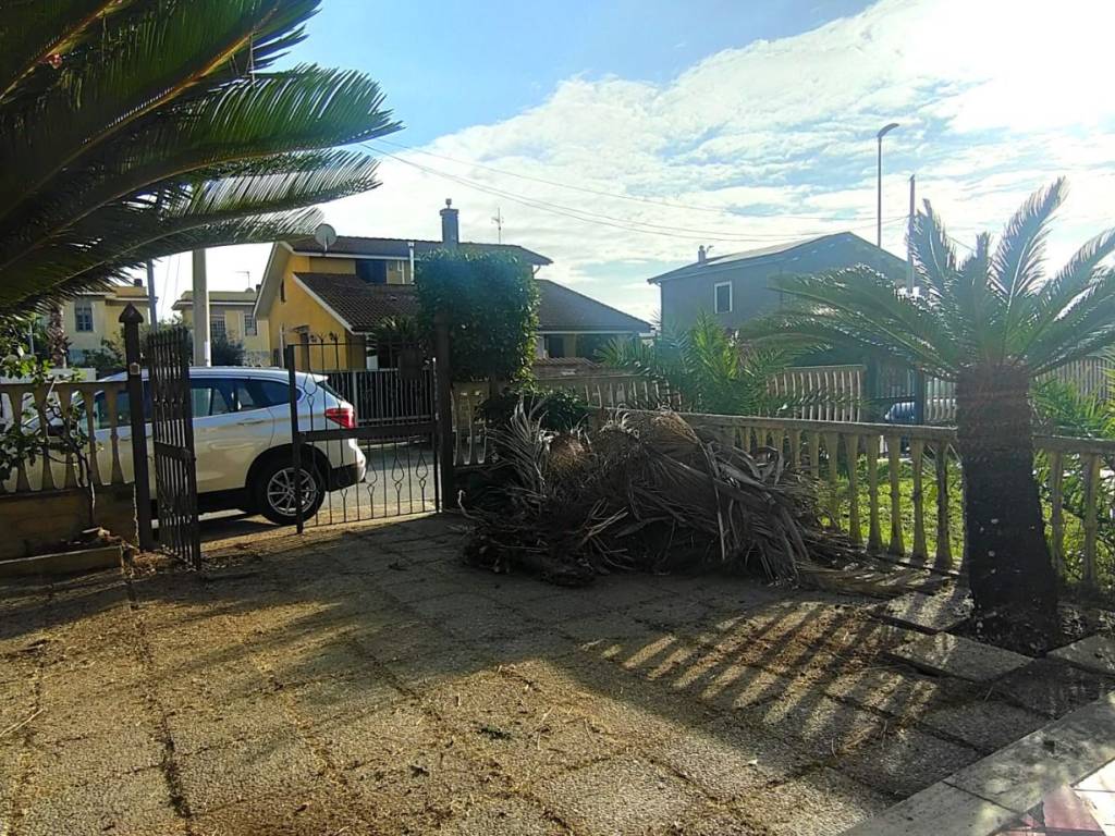 Villetta a schiera a Ardea in Via dei Cipressi, 49 - Foto 2