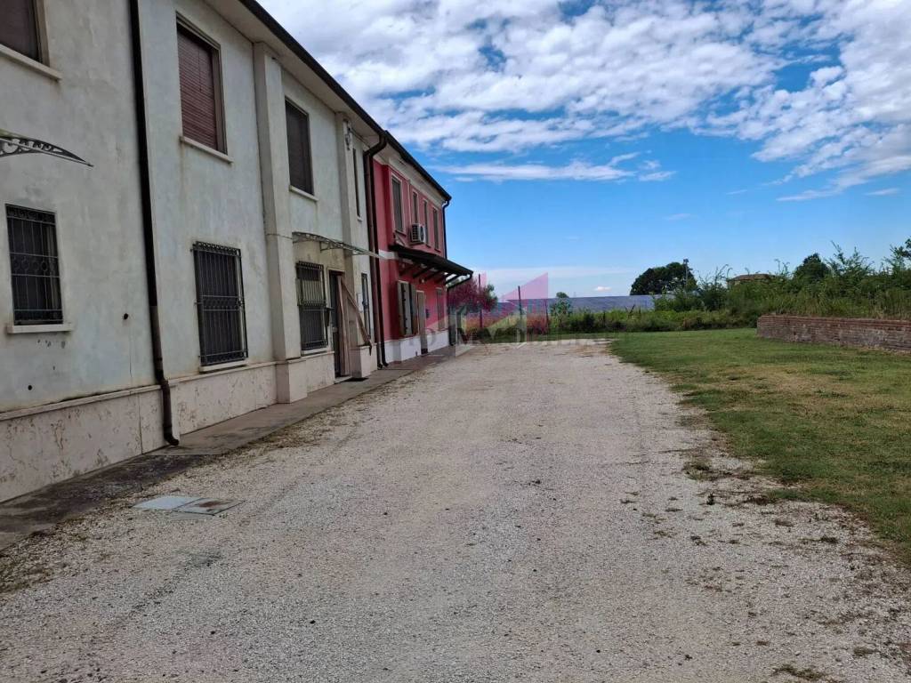 Appartamento a Serravalle a po - Foto 2
