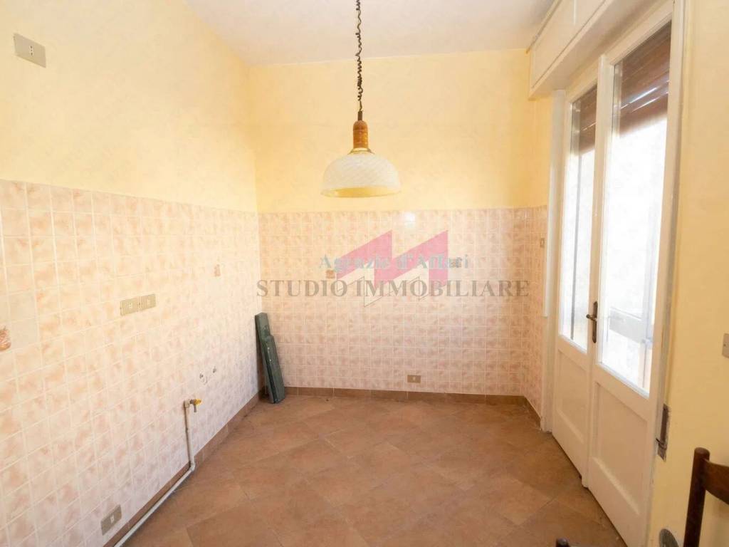 Appartamento a Ostiglia in Via P. F. Bertioli, 31 - Foto 2