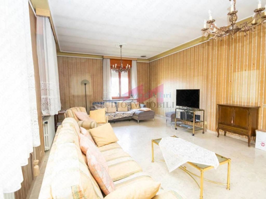 Villa a Ostiglia in Via Don E. Caiola, 30 - Foto 3