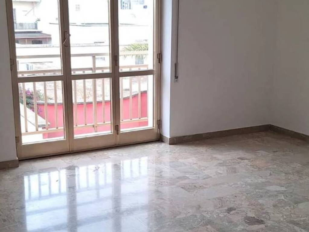 Appartamento a Manduria in Via Giuseppe Gigli - Foto 4