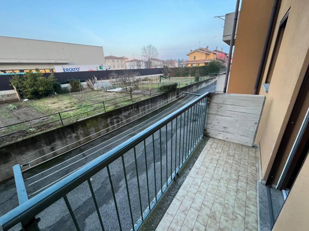 Appartamento a Cherasco in Via Giovanni Battista Adriani, 11 - Foto 2