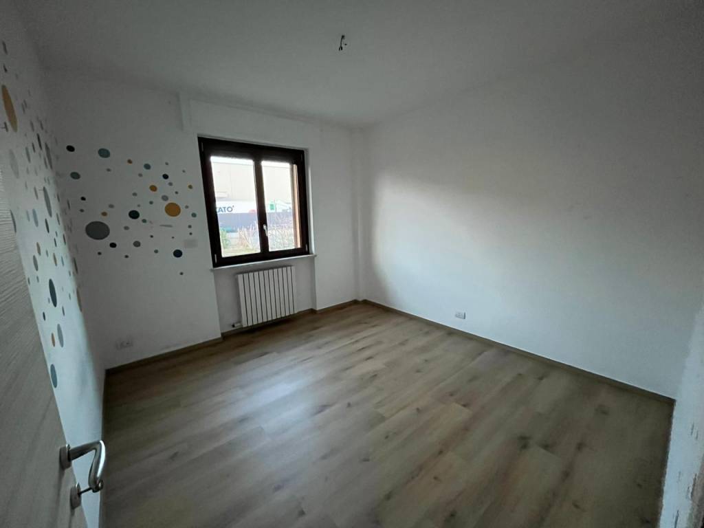 Appartamento a Cherasco in Via Giovanni Battista Adriani, 11 - Foto 5