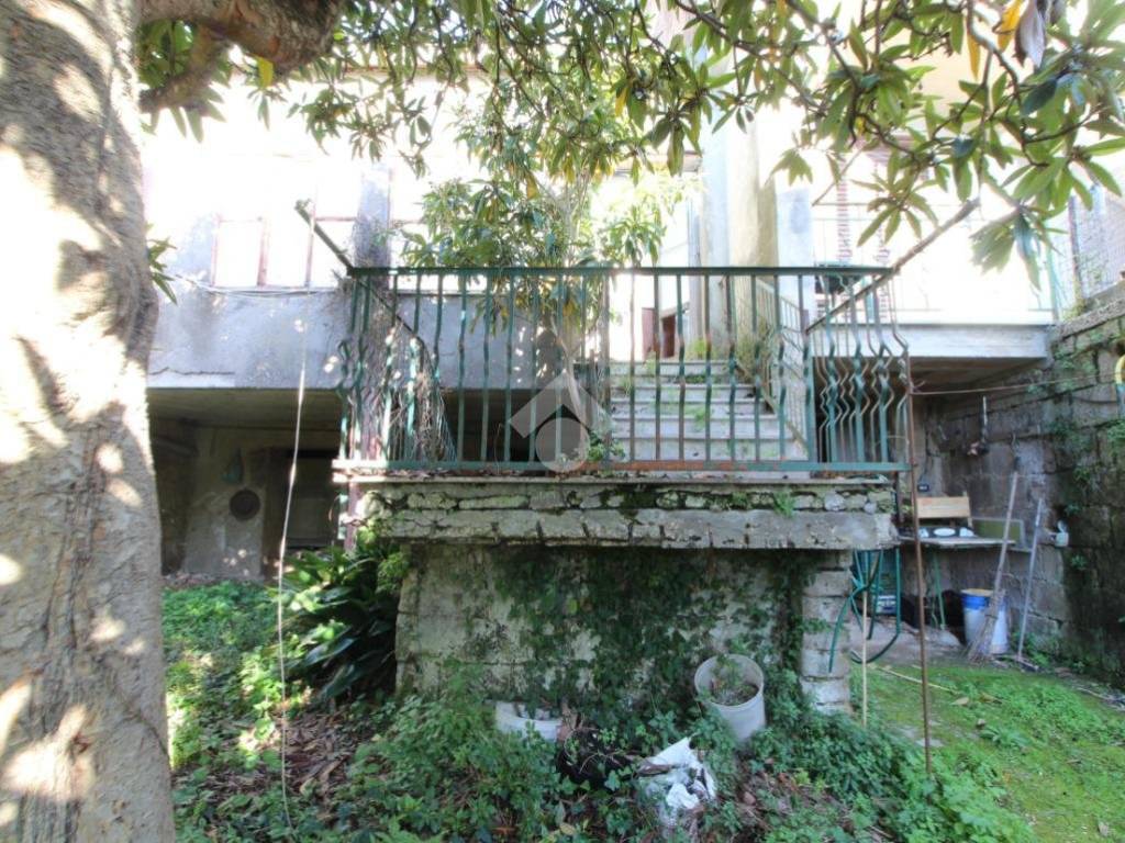 Appartamento a Castel morrone in Via Fratelli Della Valle, 21 - Foto 2