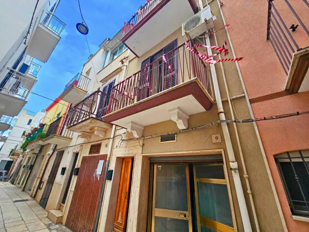 Casa indipendente a Mola di bari in Via Pugliese, 11 - Foto 2