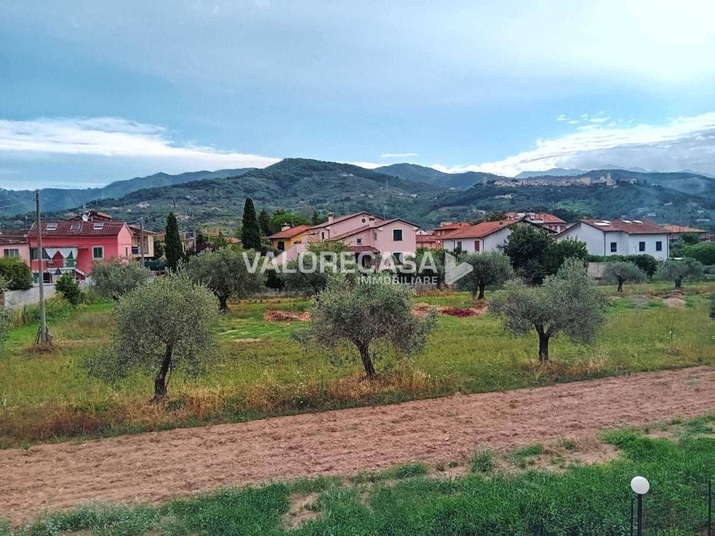 Appartamento a Castelnuovo magra in Via Borghetto, 27 - Foto 2