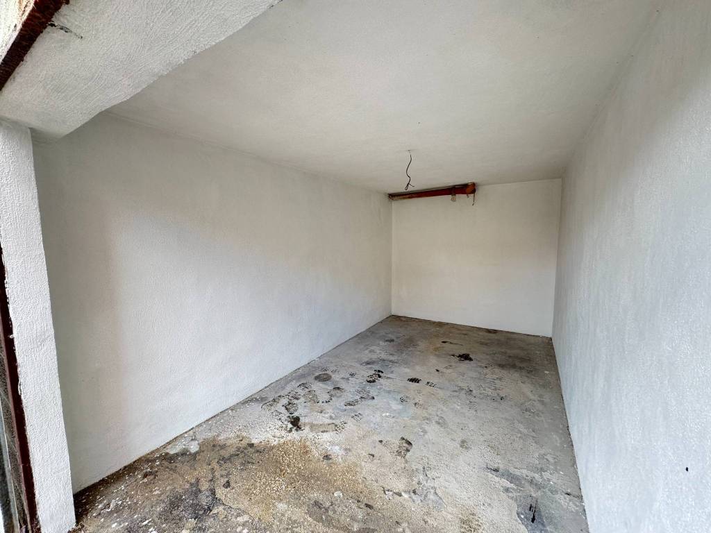 Box / garage a Aprilia in Via Socrate, 29 - Foto 4