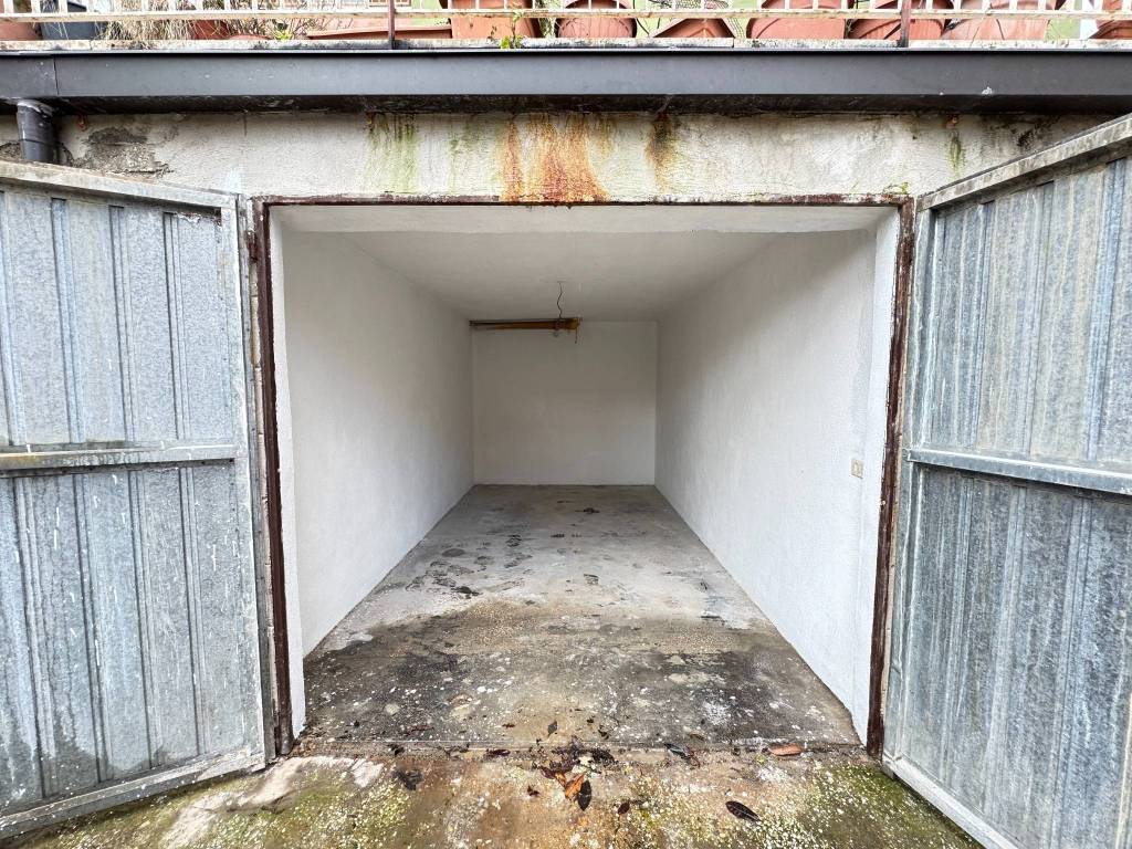 Box / garage a Aprilia in Via Socrate, 29 - Foto 5