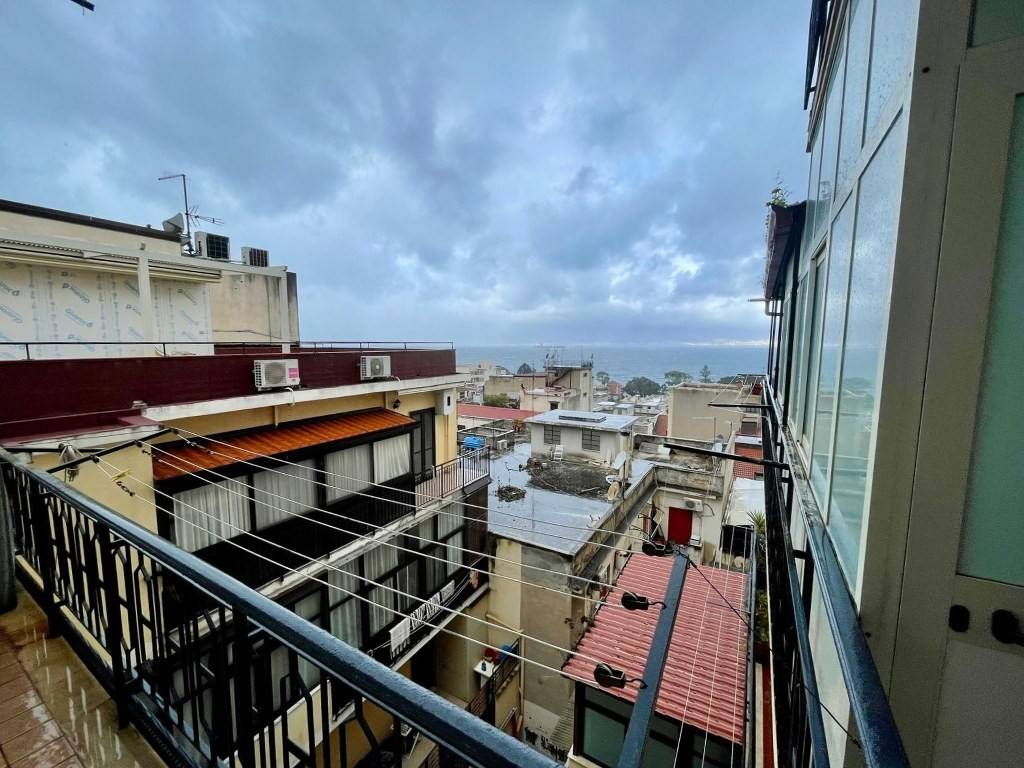 Appartamento a Reggio calabria in Via Bonaventura Palamolla - Foto 2