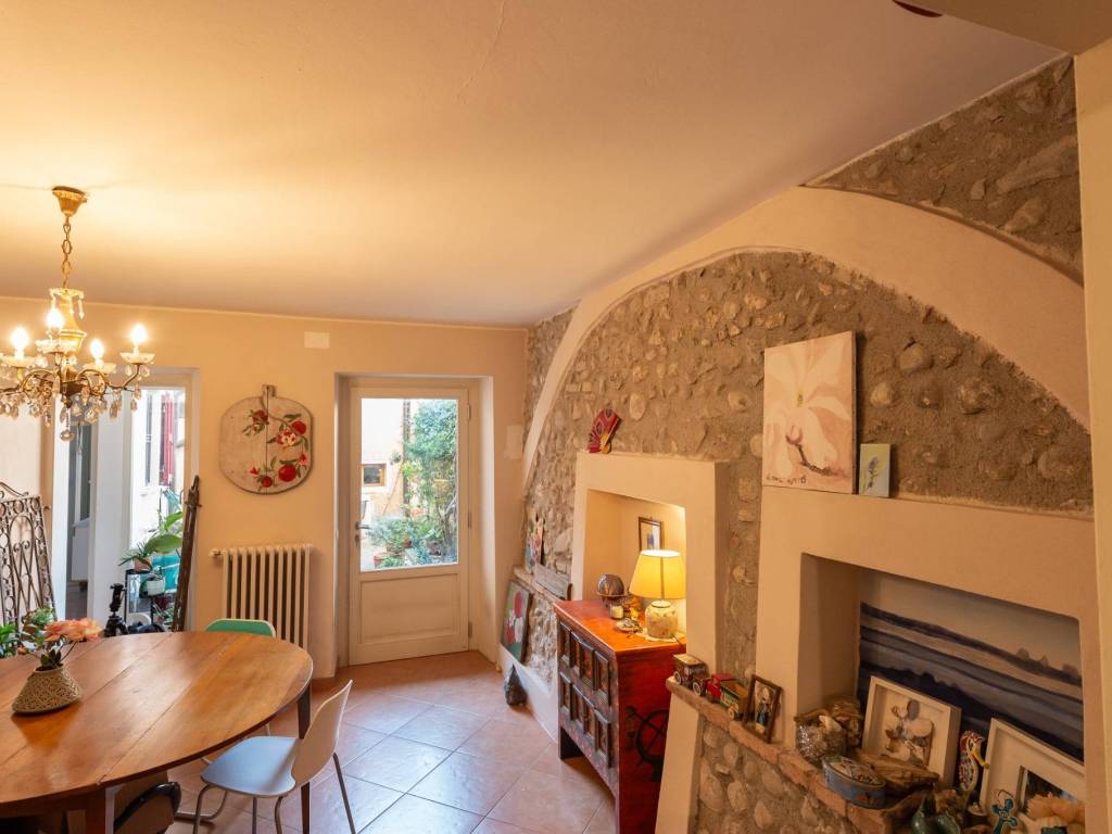 Villa a Lonato del garda in Via Ugo Da Como - Foto 2