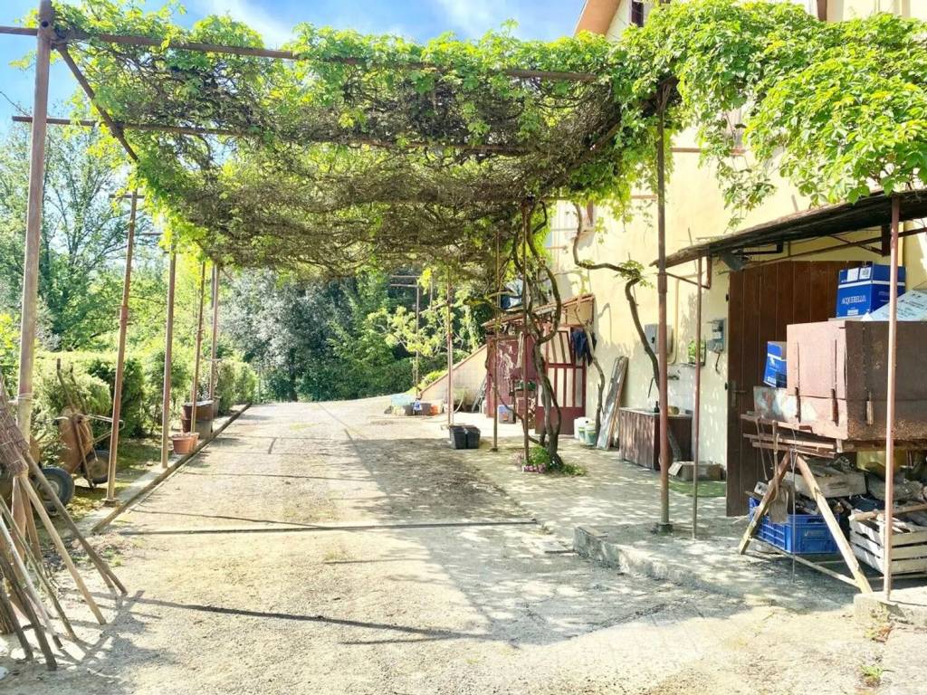 Villa a San giovanni valdarno in Via Montecarlo No Number - Foto 5