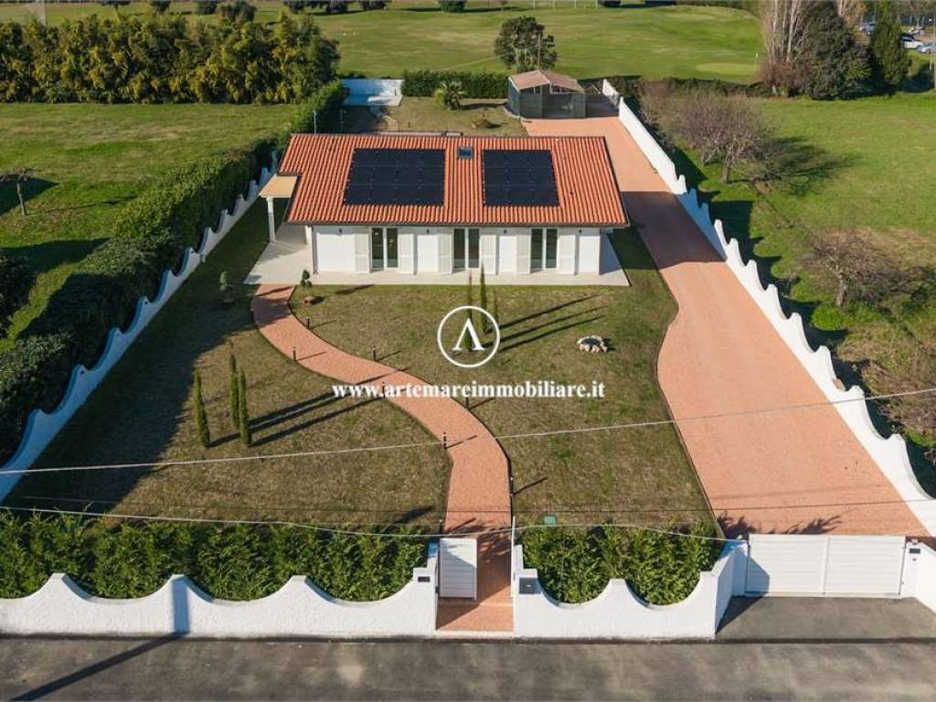 Villa a Pietrasanta in Via Santo Spirito, 34 - Foto 2