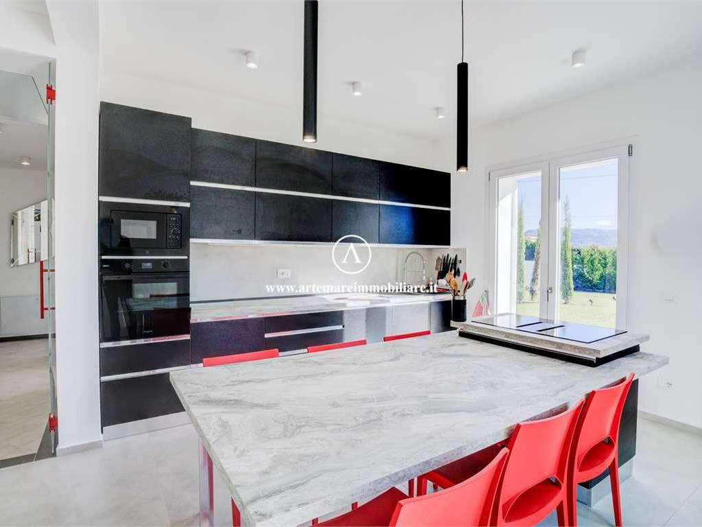 Villa a Pietrasanta in Via Santo Spirito, 34 - Foto 4