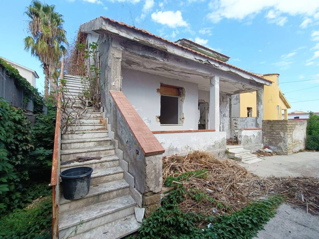 Villa a Castel volturno in Via Verona - Foto 2