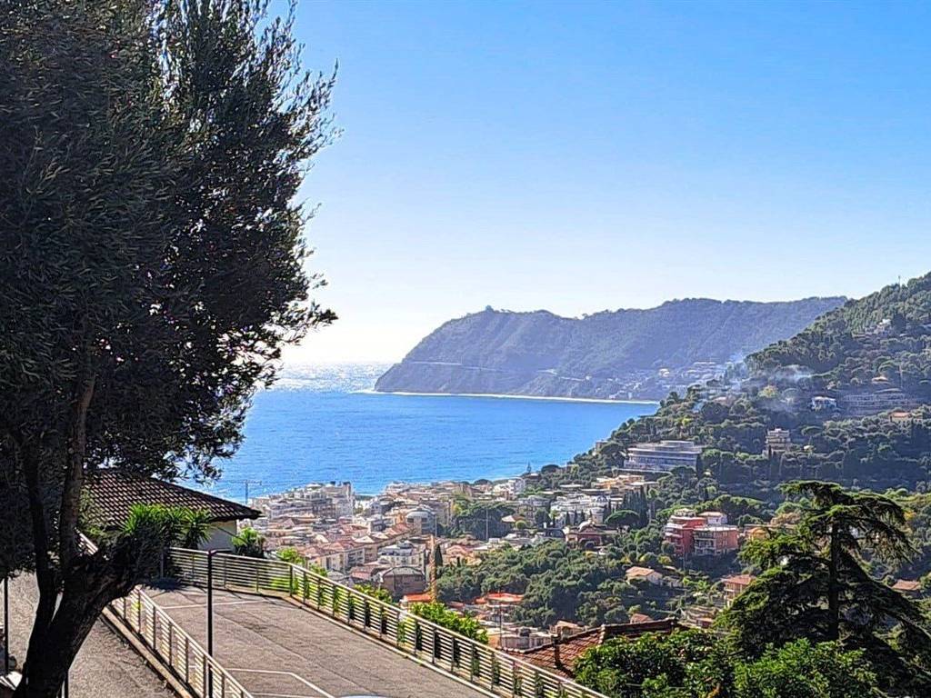 Appartamento a Alassio in regione due vie - Foto 2
