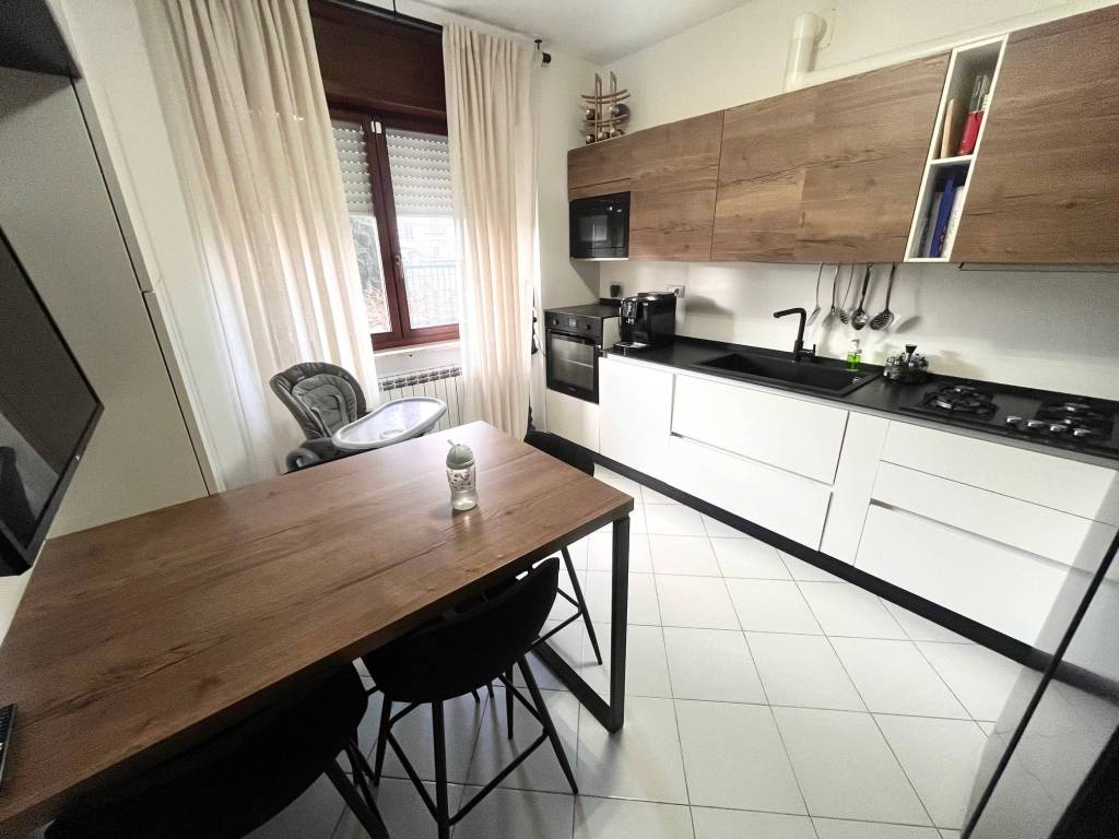 Villa a Vercelli in Via Monsignor Luigi Locati, 40 - Foto 3