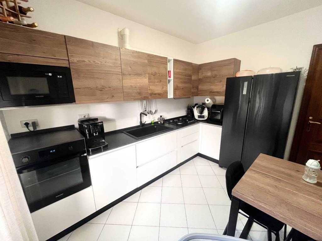 Villa a Vercelli in Via Monsignor Luigi Locati, 40 - Foto 5