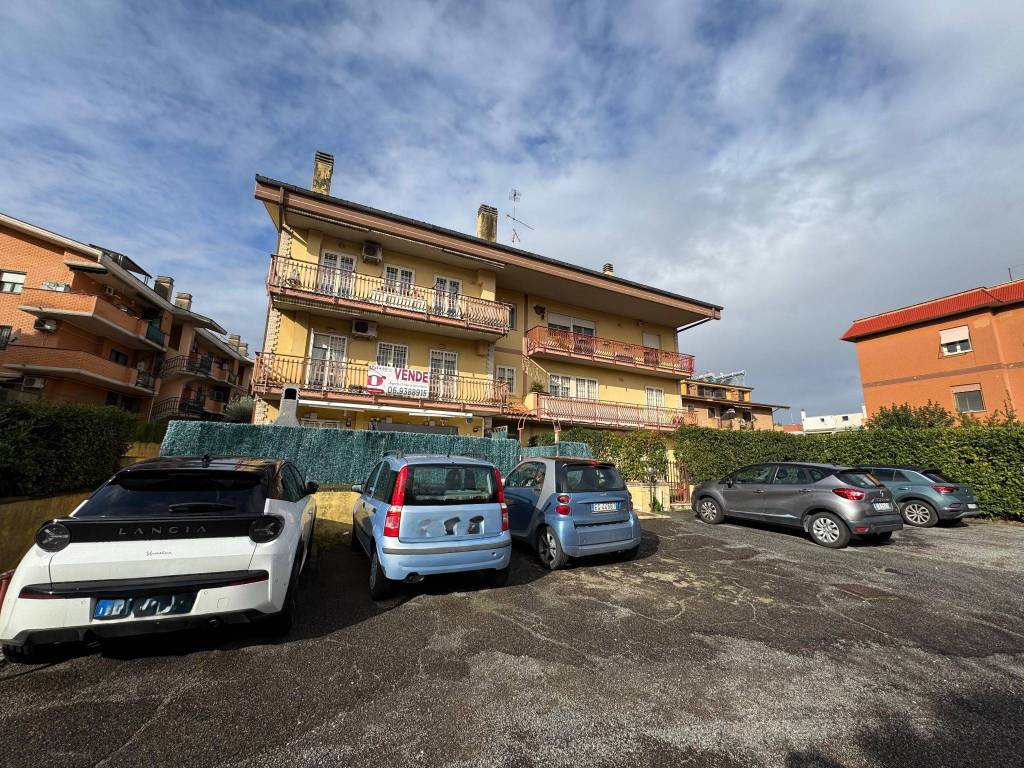 Appartamento a Marino in LUIGI SETTEMBRINI, 29 - Foto 3