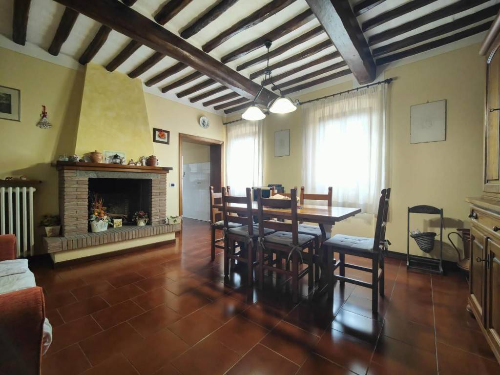 Casa indipendente a Lamporecchio - Foto 2