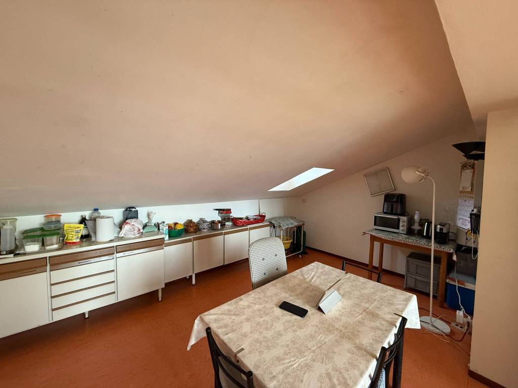Appartamento a Ancona in Via Michelangelo Buonarroti - Foto 2